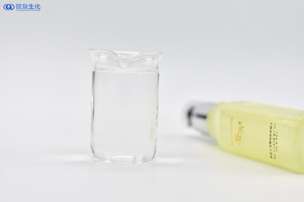 玻尿酸代加工:含玻尿酸的精華液適合敏感肌嗎？